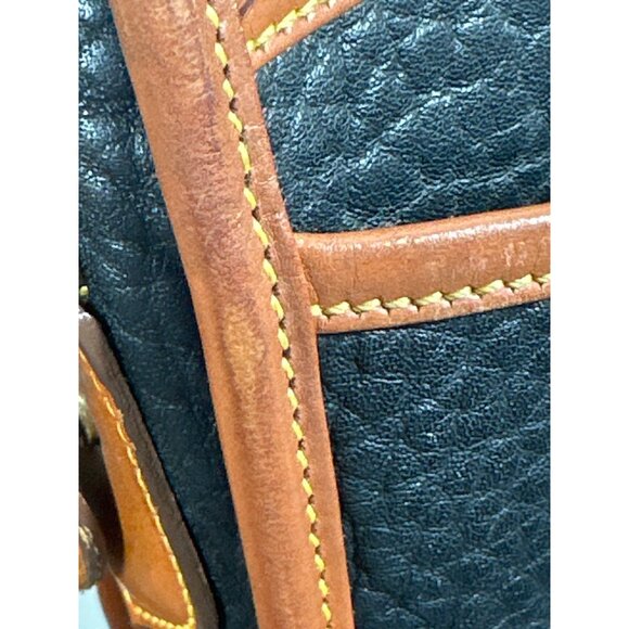 Elegant Black and Tan Leather Crossbody Bag - Picture 8 of 16